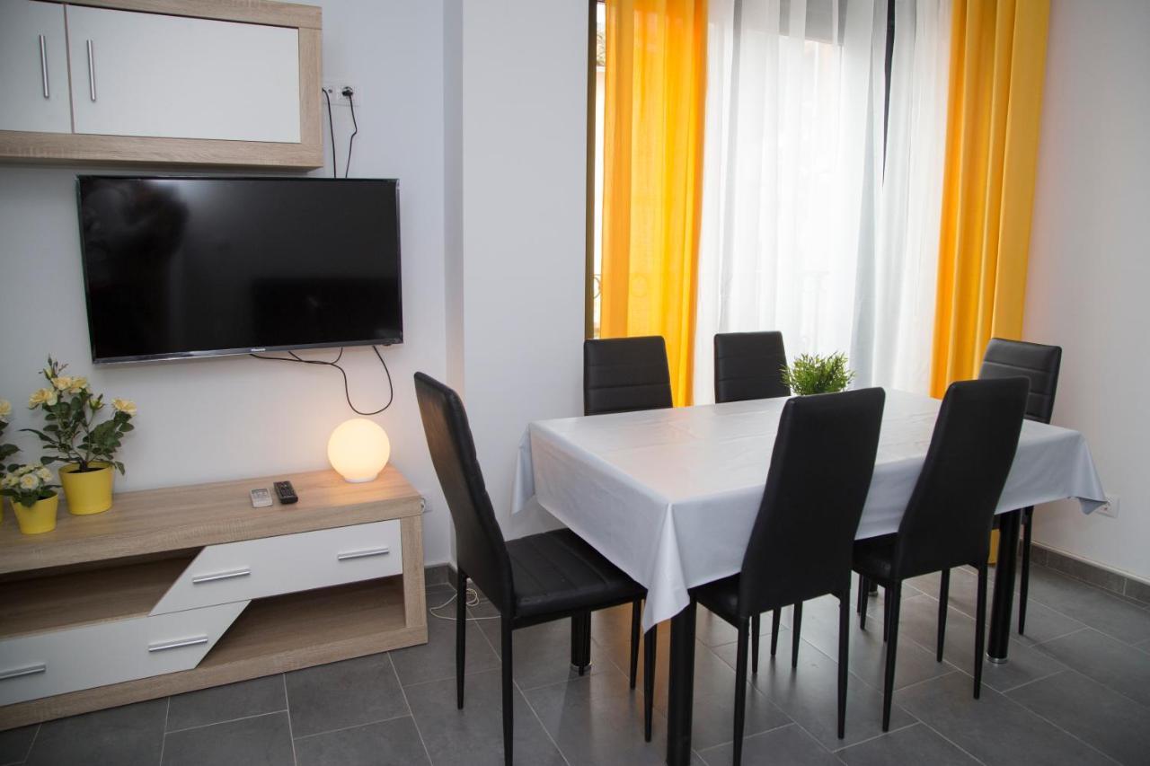 Apartamentos La Plazuela Banos De Montemayor Kültér fotó