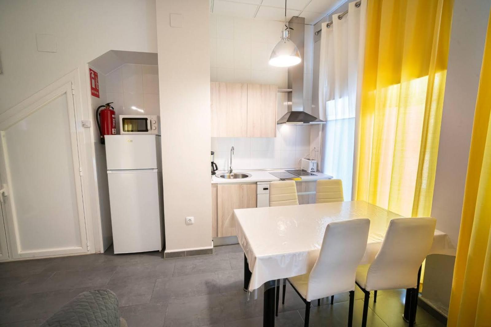 Apartamentos La Plazuela Banos De Montemayor Kültér fotó